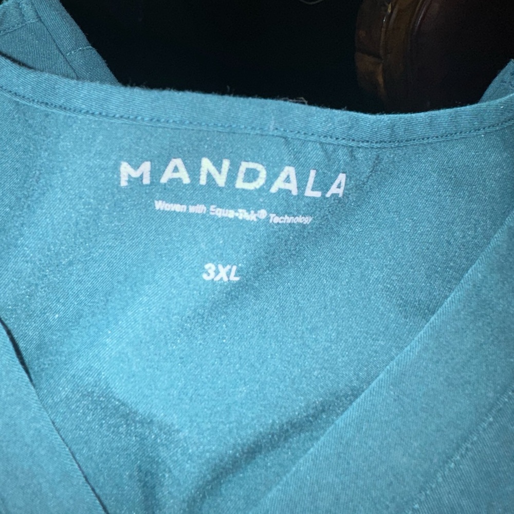 Mandala Scrub Set - image 2